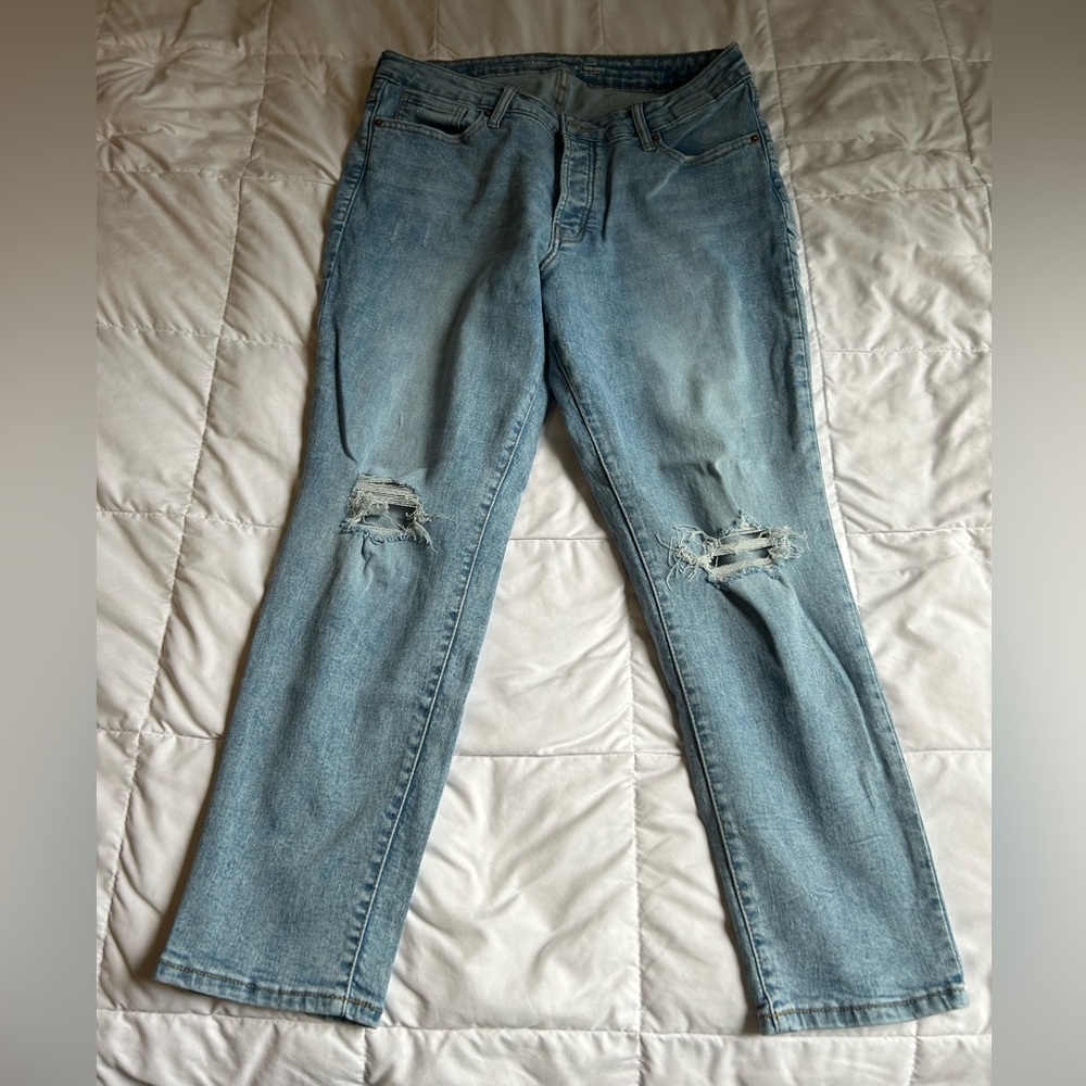 Old Navy Light Blue Distressed Women Jeans